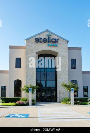 Houston, Texas, USA 06-23-2024: Außenfassade der Stellar Bank. Stockfoto