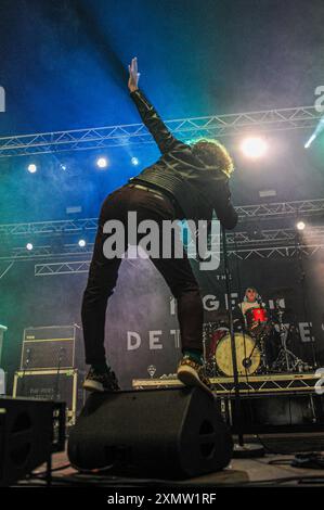 Die Pigeon Detectives spielen auf der T'Other Stage auf den Straßenbahnlinien 2024 Stockfoto