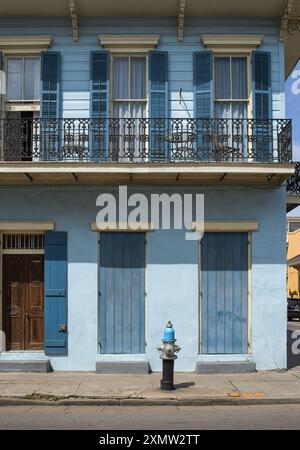 Ein blaues Haus in New Orleans. Stockfoto