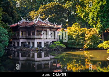 Taiwan Pavillon, Kyu-Goryo-Tei, botanischer Garten Shinjuku, Tokio, Japan Stockfoto