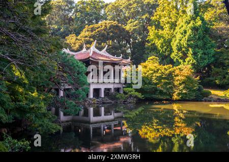 Taiwan Pavillon, Kyu-Goryo-Tei, botanischer Garten Shinjuku, Tokio, Japan Stockfoto