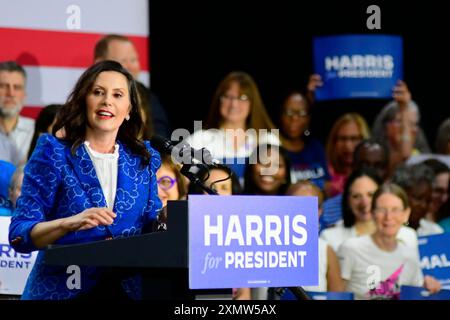 Gouverneur Gretchen Whitmer, zusammen mit Gouverneur Josh Shapiro, nimmt am 29. Juli 2024 in Lower Gwynned, PA, USA die Bühne für eine Kundgebung zur Unterstützung von Kamala Harris, angeführt von den Gouverneuren von Pennsylvania und Michigan. Quelle: OOgImages/Alamy Live News Stockfoto