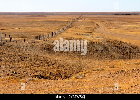Australiens 5600 km langer Hundezaun Stockfoto