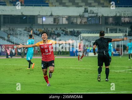 Kalkutta, Westbengalen, Indien. 30. Juli 2024. Der Emami Ostbengalen-Fußballverein erzielt einen bequemen Sieg über den indischen Air Force-Fußballverein im 133. IndianOil Durand Cup (Gruppe A-Begegnung) um 3-1 Punkte im VYBK-Stadion. David Lalhlansanga, Dimitrios Diamantakos und Saul Crespo erzielten für EastBengal einen Treffer, während Somananda Singh für das Airforce-Team sorgte. (Kreditbild: © Amlan Biswas/Pacific Press via ZUMA Press Wire) NUR REDAKTIONELLE VERWENDUNG! Nicht für kommerzielle ZWECKE! Quelle: ZUMA Press, Inc./Alamy Live News Stockfoto