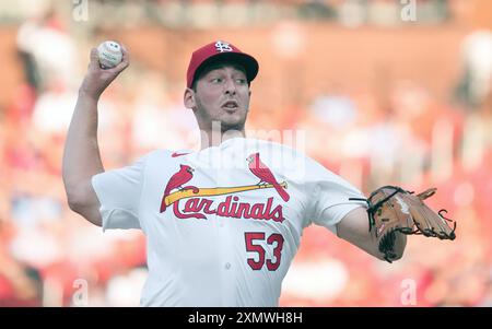 St. Louis, Usa. Juli 2024. Andre Pallante, der Starting Pitcher der St. Louis Cardinals, liefert den Texas Rangers im ersten Inning im Busch Stadium in St. Louis am 29. Juli 2024 ein Pitch. Foto: Bill Greenblatt/UPI Credit: UPI/Alamy Live News Stockfoto