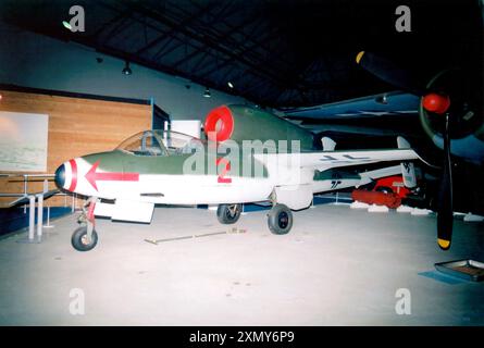 Heinkel He.162A-2 Salamander 8472M/Rot 2 Stockfoto