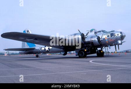 Boeing B-17G Flying Fortress N9323Z – „sentimental Journey“ Stockfoto