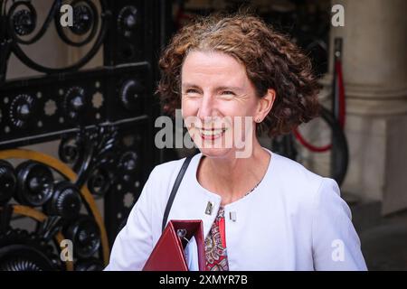 London, Großbritannien. Juli 2024. Anneliese Dodds, Staatsministerin für Entwicklung im Büro für Außenbeziehungen und Entwicklung, Ministerin für Frauen und Gleichstellung, Parlamentsabgeordnete für Oxford East. Die Minister der Labour Party nehmen an der Kabinettssitzung in der Downing Street, London, UK, Teil. Credit: Imageplotter/Alamy Live News Stockfoto