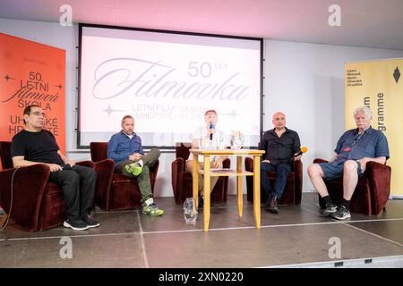 Vom linken iranischen Filmregisseur, Schriftsteller, Filmemacher und Produzent Mohsen Makhmalbaf, britischer Filmregisseur, Schriftsteller, Produzent Sean Ellis, britischer Film Stockfoto