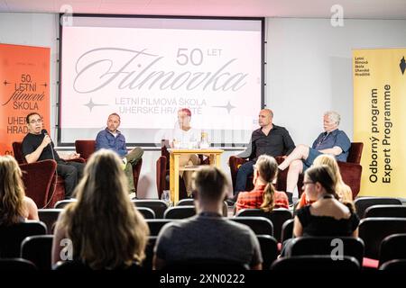 Vom linken iranischen Filmregisseur, Schriftsteller, Filmemacher und Produzent Mohsen Makhmalbaf, britischer Filmregisseur, Schriftsteller, Produzent Sean Ellis, britischer Film Stockfoto