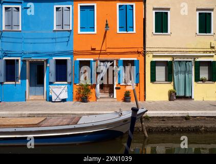 Bunte Häuser in Burano, Italien Stockfoto