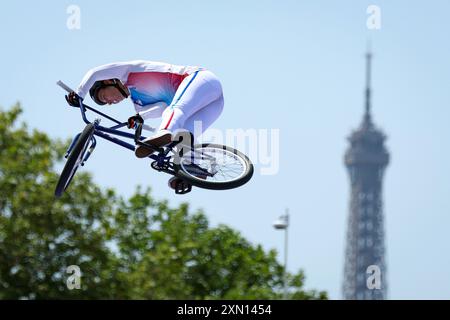 PARIS, FRANKREICH - JULI 30: Laury Perez vom Team France tritt am 4. Tag der Olympischen Spiele 2024 am Place de la Concorde am 30. Juli 2024 in Paris an. © diebilderwelt / Alamy Live News Stockfoto