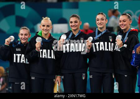 Parigi, Frankreich. 30. Juli 2024. Preisverleihung der finalen Kunstturnen der Frauenteams bei den Olympischen Sommerspielen 2024, Dienstag, 30. Juli 2024, in Paris, Frankreich. (Foto: Spada/LaPresse) Credit: LaPresse/Alamy Live News Stockfoto