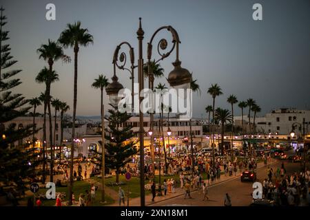 Tanger, Marokko. Juli 2024. Panoramablick auf den Place 9 Avril 1947 in der Medina von Tanger in Marokko. Quelle: D. Canales Carvajal/Alamy Live News Stockfoto