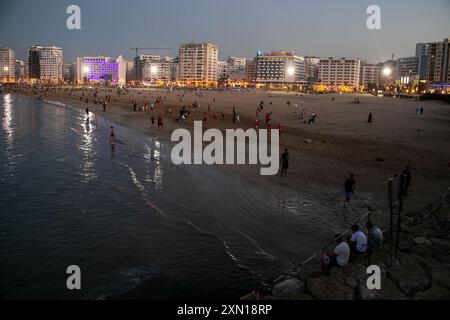 Tanger, Marokko. Juli 2024. Panoramablick auf den Hafen von Tanger an einem Sommernachmittag. Quelle: D. Canales Carvajal/Alamy Live News Stockfoto