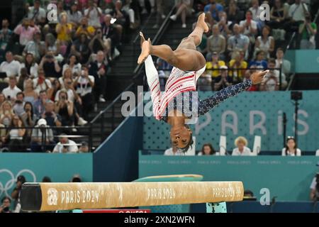 Paris, Frankreich. 30. Juli 2024. Simone Biles aus den Vereinigten Staaten tritt während der Kunstturnen in der Bercy Arena während der Olympischen Sommerspiele 2024 am 30. Juli 2024 in Paris auf. Foto: Laurent Zabulon/ABACAPRESS. COM Credit: Abaca Press/Alamy Live News Stockfoto