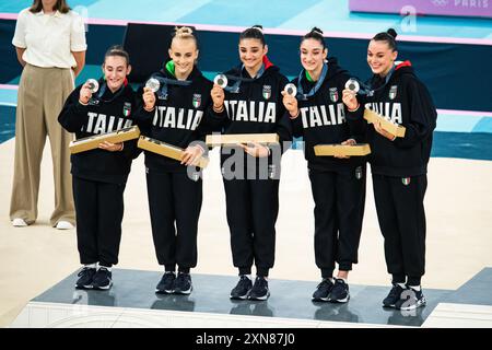 Manila Esposito, Alice D’Amato, Angela Andreoli, Giorgia Villa und Elisa Iorio von Italien Silbermedaille, künstlerische Gymnastik, Women's Team Final während der Olympischen Spiele Paris 2024 am 30. Juli 2024 in der Bercy Arena in Paris, Frankreich - Foto Baptiste Autissier / Panorama / DPPI Media Stockfoto