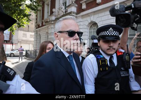 London, Großbritannien. 31. Juli 2024. Der ehemalige BBC-Moderator Huw Edwards trifft am Westminster Magistrates Court in London ein, wo er angeklagt wird, unanständige Bilder von Kindern gemacht zu haben. Die Straftaten, die angeblich zwischen Dezember 2020 und April 2022 begangen wurden, beziehen sich auf Bilder, die auf einer WhatsApp geteilt wurden. Foto: Ben Cawthra/SIPA USA Credit: SIPA USA/Alamy Live News Stockfoto