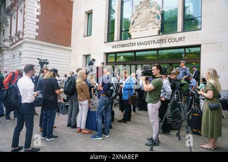 Westminster, London, 31. Juli 2024. Die Medien warten darauf, dass Huw Edwards, Ex-Nachrichtensprecher der BBC, vor dem Gericht der Westminster Magistrates eintrifft, um eine Anhörung nach einer Verhaftung wegen unanständiger Bilder von Kindern durchzuführen. Bridget Catterall AlamyLiveNews Stockfoto