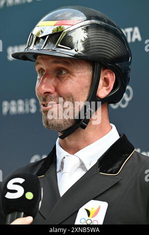 Paris, Fra. 31. Juli 2024. Belgien Domien Michiels wurde nach dem Ritt im Dressurwettbewerb bei den Olympischen Sommerspielen 2024 in Paris am 31. Juli 2024 in Versailles interviewt. (Foto: Anthony Behar/SIPA USA) Credit: SIPA USA/Alamy Live News Stockfoto