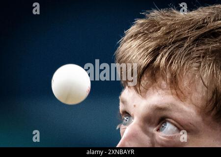 Paris, Frankrig. 31. Juli 2024. Anders Lind, Dänemark im Kampf gegen Milosz Redzimski aus Polen im Achtelfinale bei den Olympischen Spielen in Paris am Mittwoch, 31. Juli 2024. (Foto: Mads Claus Rasmussen/Ritzau Scanpix) Credit: Ritzau/Alamy Live News Stockfoto