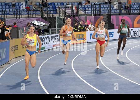 Athleten beim 400-m-Finale der Frauen bei den Leichtathletik-Europameisterschaften Roma 2024, Olympiastadion, Rom, Italien Stockfoto