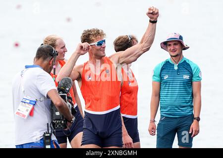 Paris, Frankreich. 31. Juli 2024. Tone Wieten aus den Niederlanden feiert am 31. Juli 2024 im Nautikstadion Vaires-Sur-Marne am 5. Rudertag der Olympischen Spiele Paris 2024 im Finale der Vierfachskullen der Herren Goldmedaille. (Foto von Andre Weening/Orange Pictures) Credit: Orange Pics BV/Alamy Live News Stockfoto