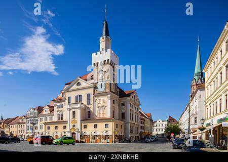 Löbau Löbau ist eine große Kreisstadt im Landkreis Görlitz in der sächsischen Oberlausitz. Altstadt Löbauer Rathaus Löbau Sachsen Deutschland *** Löbau Löbau Löbau ist eine große Kreisstadt im Landkreis Görlitz in der sächsischen Oberlausitz Altstadt Löbauer Rathaus Löbau Sachsen Deutschland Stockfoto