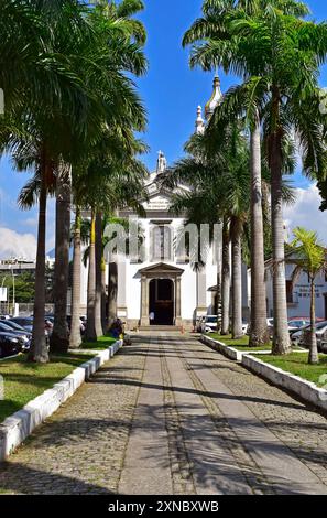 Fassade der Kirche Saint Francis Xavier in Tijuca, Rio de Janeiro, Brasilien Stockfoto