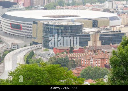 Panoramablick auf das San Mames Fußballstadion in der Stadt Bilbao Stockfoto