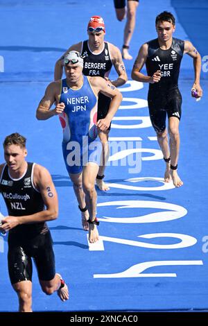 Paris, Frankreich. Kredit: MATSUO. 31. Juli 2024. Kenji Nener (JPN) Triathlon: Männer bei den Olympischen Spielen 2024 in Paris in Pont Alexandre. Kredit: MATSUO . K/AFLO SPORT/Alamy Live News Stockfoto