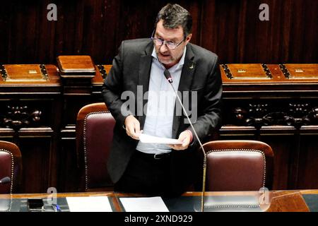 Roma, Italien. 31. Juli 2024. IL Vice presidente del Consiglio Ministro delle infrastrutture Matteo Salvini durante lo svolgimento del question time alla Camera dei Deputati a Roma, Mercoled&#xec;, 31 Luglio 2024 (Foto Mauro Scrobogna/LaPresse) der stellvertretende Premierminister und der Minister für Infrastruktur Matteo Salvini anlässlich der Fragestunde in der Abgeordnetenkammer in Rom, Mittwoch, Juli 31 2024. (Foto: Mauro Scrobogna/LaPresse) Credit: LaPresse/Alamy Live News Stockfoto