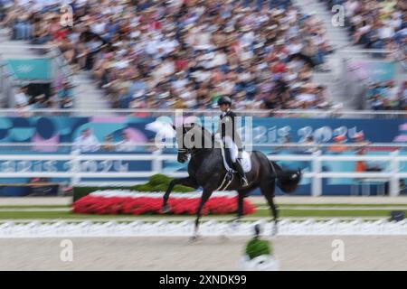 Isabell WERTH reitet WENDY DE FONTAINE, Pferdesport, Dressurteam und Individual Grand Prix während der Olympischen Spiele Paris 2024 am 31. Juli 2024 im Chateau de Versailles in Versailles, Frankreich Stockfoto