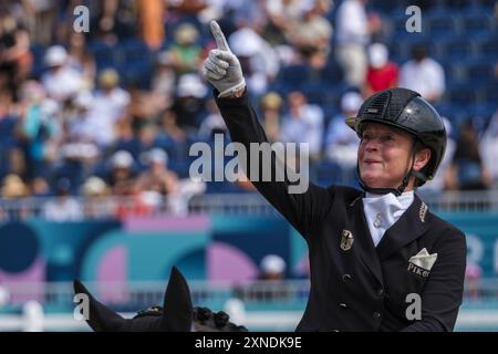 Isabell WERTH reitet WENDY DE FONTAINE, Pferdesport, Dressurteam und Individual Grand Prix während der Olympischen Spiele Paris 2024 am 31. Juli 2024 im Chateau de Versailles in Versailles, Frankreich Stockfoto