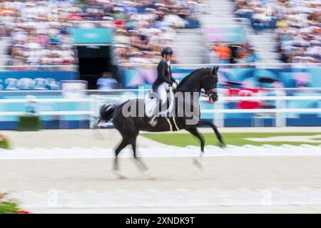 Isabell WERTH reitet WENDY DE FONTAINE, Pferdesport, Dressurteam und Individual Grand Prix während der Olympischen Spiele Paris 2024 am 31. Juli 2024 im Chateau de Versailles in Versailles, Frankreich Stockfoto