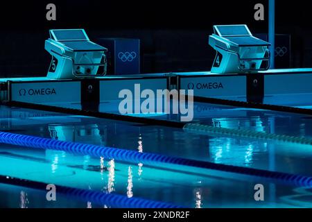 Paris, Ile de France, Frankreich. 30. Juli 2024. Die Paris La Defense Arena ist Austragungsort der Schwimmveranstaltungen bei den Olympischen Spielen 2024 in Paris, Frankreich. (Kreditbild: © Walter Arce/ZUMA Press Wire) NUR REDAKTIONELLE VERWENDUNG! Nicht für kommerzielle ZWECKE! Stockfoto