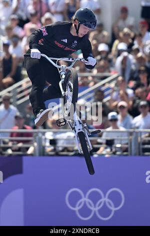 Versailles, Frankreich. 31. Juli 2024. Olympia, Paris 2024, Radfahren, BMX, Freestyle, Männer, Finale, Kieran Reilly aus Großbritannien in Aktion. Quelle: Sina Schuldt/dpa/Alamy Live News Stockfoto