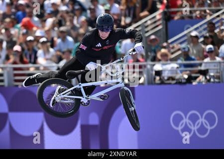 31. Juli 2024; Olympische Spiele in Paris, BMX-Stadion in Saint-Quentin-en-Yvelines, Paris, Frankreich, 5. Tag; BMX Freestyle Final für Herren, Kieran Reilly aus Großbritannien in Aktion Credit: Action Plus Sports Images/Alamy Live News Stockfoto