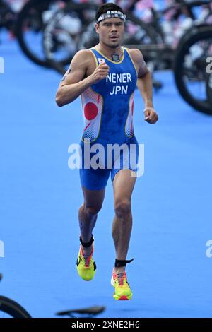 Paris, Frankreich. Kredit: MATSUO. 31. Juli 2024. Kenji Nener (JPN) Triathlon: Männer bei den Olympischen Spielen 2024 in Paris in Pont Alexandre. Kredit: MATSUO . K/AFLO SPORT/Alamy Live News Stockfoto
