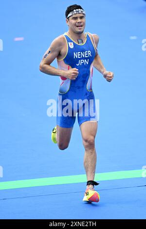 Paris, Frankreich. Kredit: MATSUO. 31. Juli 2024. Kenji Nener (JPN) Triathlon: Männer bei den Olympischen Spielen 2024 in Paris in Pont Alexandre. Kredit: MATSUO . K/AFLO SPORT/Alamy Live News Stockfoto