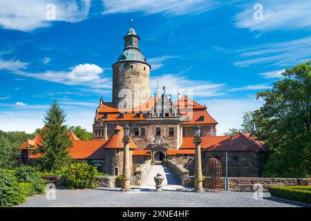 Wunderschöne Burg Czocha am sonnigen Tag in dem Dorf der Woiwodschaft Niederschlesien, Polen Stockfoto