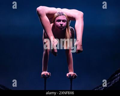 Edinburgh, Schottland, Großbritannien. 31. Juli 2024. Die ungarische Recirquel Tanzkompanie führt ihre Show Paradisum auf, die während des Edinburgh Festival Fringe im August stattfindet. Iain Masterton/Alamy Live News Stockfoto