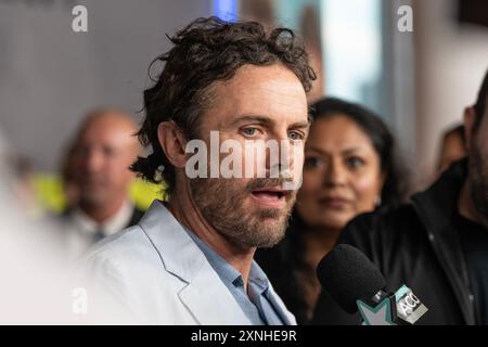 New York, USA. 31. Juli 2024. Casey Affleck nimmt am 31. Juli 2024 an der Premiere von Apple Original Films „The Instigators“ im Jazz im Lincoln Center in New York Teil. (Foto: Lev Radin/SIPA USA) Credit: SIPA USA/Alamy Live News Stockfoto