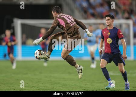 Orlando, FL: Manchester City Torhüter Stefan Ortega (18) kommt aus dem Netz, um während des Spiels gegen die DIRECTV Soccer Champions Tour gegen das Spiel zu sparen Stockfoto