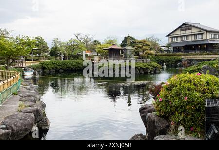 Frühling im Jonofuchi Park in Matsuyama - Präfektur Ehime, Japan Stockfoto