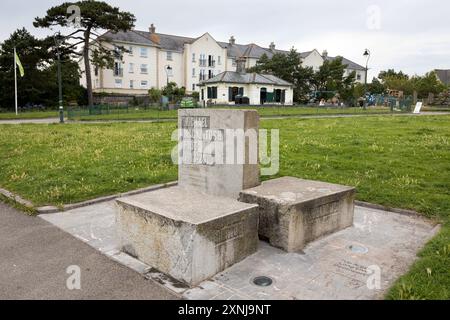 Das Michael Foot Memorial befindet sich in Freedom Fields, Park, plymouth, devon, UK Michael Foot war ein Labour-Abgeordneter von Plymouth Devonport zwischen 1 Stockfoto