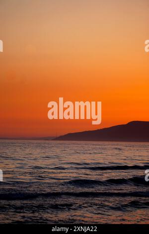 18 Juni 2024 Selcuk Izmir Türkei . Pamucak Beach bei Sonnenuntergang Stockfoto