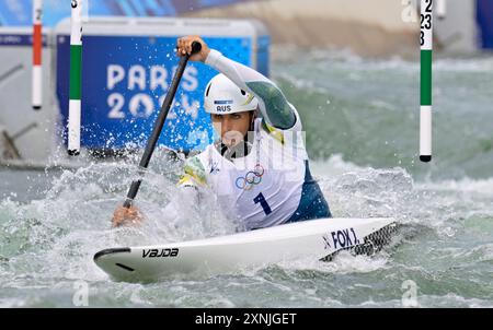 Paris, Frankreich. 31. Juli 2024. Olympische Spiele 2024 in Paris. Kanu Slalom. Olympia-Nautikstadion. Paris. Jessica Fox (aus) beim Kanu-Einzel-Wettbewerb der Frauen während der Olympischen Spiele 2024 in Paris im Olympischen Nautikstadion in Frankreich. Quelle: Sport In Pictures/Alamy Live News Stockfoto