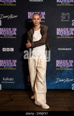 London, Großbritannien. 1. August 2024. Sehr geehrtes Alice Boy Bandmitglied Reese Carter bei der Presseveröffentlichung im Soho Hotel von „Made in Korea the K-Pop Experience“ vor der Serie, die auf BBC One und BBC iPlayer startet. Die sechsteilige Serie ist eine Zusammenarbeit mit K-Pop’s SM Entertainment und Kakao Entertainment America und folgt fünf Jungs aus Großbritannien, die in Seoul den K-Pop-Trainingsprozess durchlaufen, um eine neue Boyband auf der globalen Bühne zu gründen. Quelle: Stephen Chung / EMPICS / Alamy Live News Stockfoto