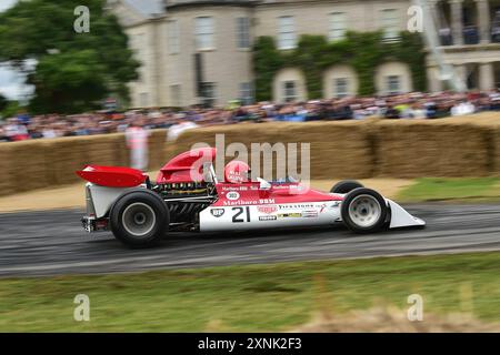 Federico Buratti, BRM P160 E, Niki Lauda - der elastische Racer, eine Auswahl an Fahrzeugen aus der dreimaligen Formel-1-Rennfahrerkarriere im Motorspo Stockfoto